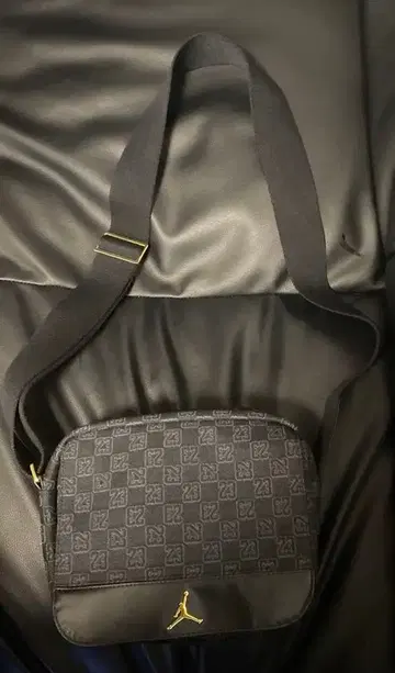Jordan 23 로고 숄더백