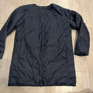 무인양품 블랙 다운 자켓 M 사이즈