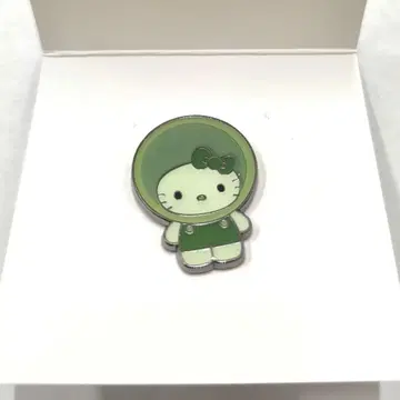 오사카 간사이 만국 박람회 일본관 해조 키티 핀 배지