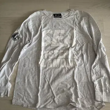 HYSTERIC GLAMOUR 콜라보 긴팔 티셔츠 그레이