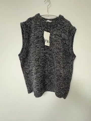 [ ZARA ] 오버 사이즈 트위스트얀 니트 베스트 M 사이즈