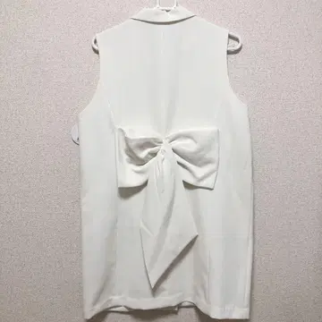 택 포함 새상품 PICCIN 백리본 베스트