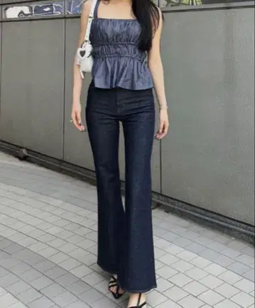 MOUSSY MVS FLARE 플레어 데님 22인치 원워시