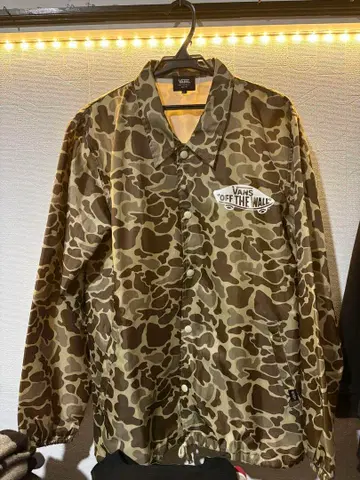 VANS 카모 패턴 자켓 L 사이즈 가격 인하
