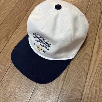 adidas 야구 모자 아이보리/네이비