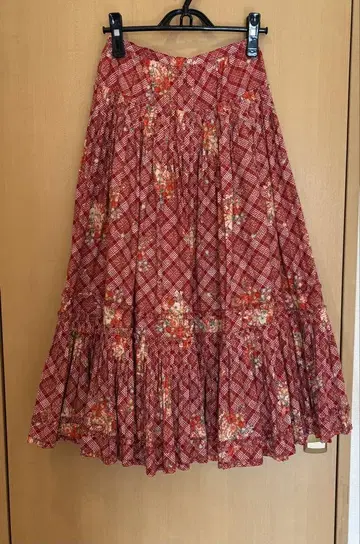 핑크하우스 롱 플레어 스커트