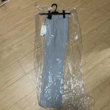 미사용 새상품 택 포함 아르유 팬츠