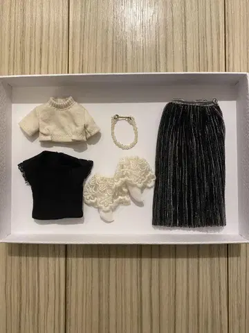 [ 마감 세일 ] 작가님 네오 브라이스 인형 아웃핏 5점 세트