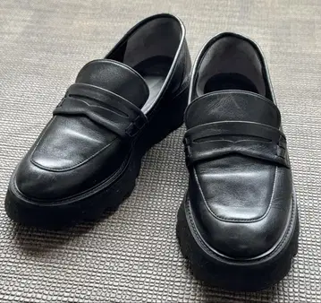 다이애나 블랙 통굽 로퍼 다이애나 사이즈 23cm 박스 포함