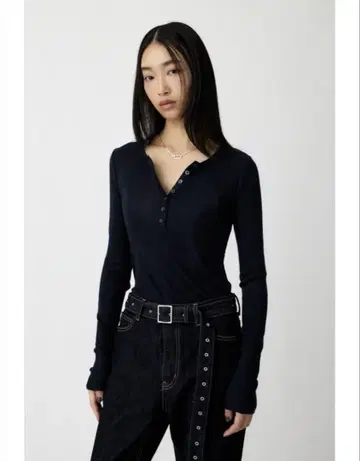 MOUSSY 헨리넥 롱슬리브 티셔츠