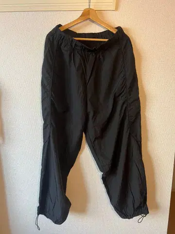 SINSS 블랙 나일론 팬츠