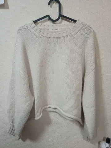 [ W CLOSET ] 화이트 오프숄더 스웨터