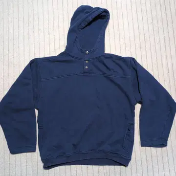 네이비 풀오버 후드티 버튼 포함