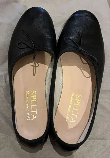 SPELTA 스펠타 블랙 가죽 발레 슈즈 37