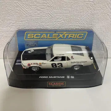 Ford Mustang Scalextric