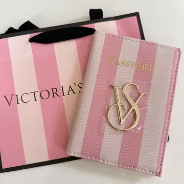 재입고 미사용 새상품 Victoria's Secret 여권 케이스 핑크