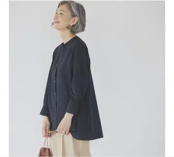 북유럽 생활 잡화점 드레이프 소재 플레어 블라우스 / 네이비 M 사이즈