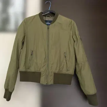 AMERICAN EAGLE OUTFITTERS MA-1 자켓 M 카키