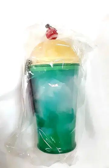 신록의 크림 소다 펠리시모 파우치