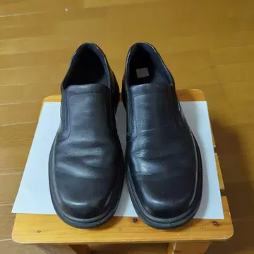 ecco 블랙 슬립온 슈즈