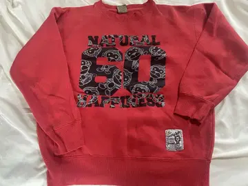레드 그래픽 프린트 맨투맨