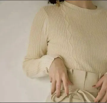 Eaphi bicolor wave knit ivory