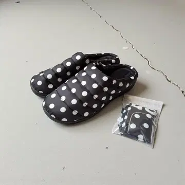 새상품 subu sandal 사이즈 2 스브 샌들 dot 도트 물방울