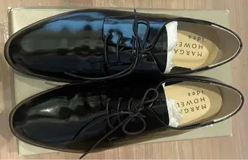 새상품 MARGARET HOWELL 블랙 레이스업 슈즈