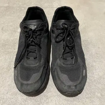문스타 810s 트라스덴 블랙 스니커즈 메쉬 스웨이드