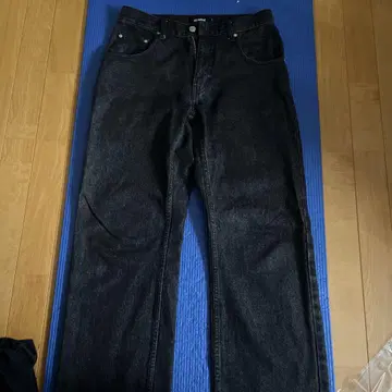 XLARGE 블랙 데님 팬츠