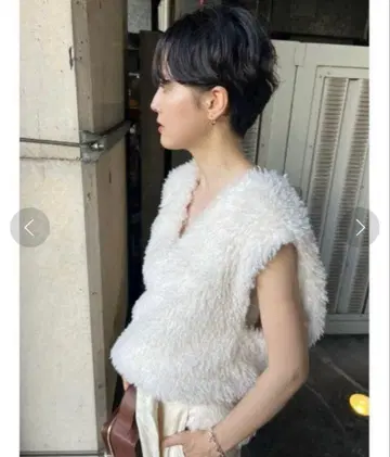 MIESROHE 서스테이너블 코쿤 퍼 베스트
