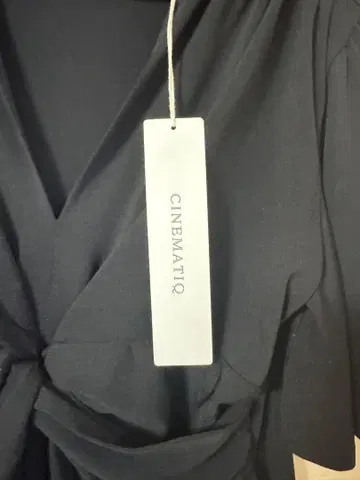 홀리데이 원피스 CINEMATIQ 모토 스즈키 씨