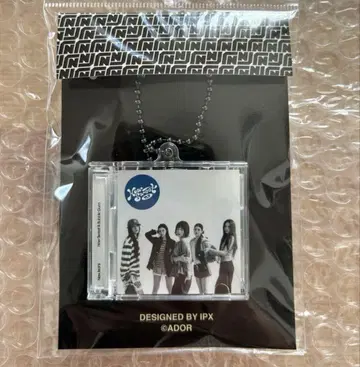 뉴진스 하우 스위트 CD 케이스 키링