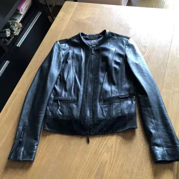 Armani Exchange 블랙 가죽 자켓