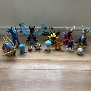 포켓몬 몬코레 피규어 10개 + 가챠 등 3개