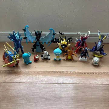 포켓몬 몬코레 피규어 10개 + 가챠 등 3개