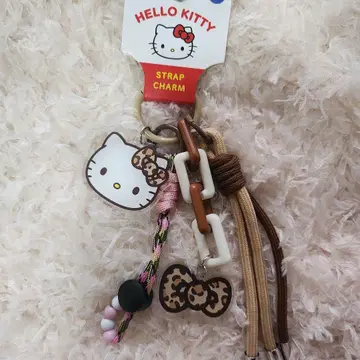 산리오 헬로키티 스트랩 참 레오파드 무늬 (산리오 캐릭터즈)