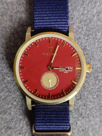 TRIWA FALKEN 손목시계 빨간색