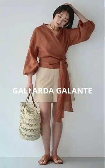 GALLARDA GALANTE 개럴개런트 카슈쿨 블라우스