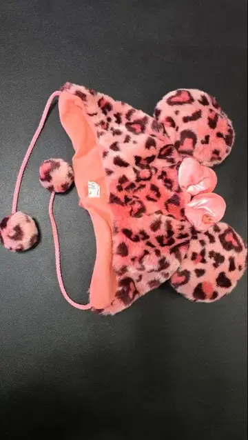 팬캡 레오파드 무늬