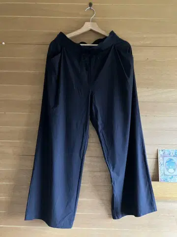 andar Airst 블랙 와이드 팬츠 숏