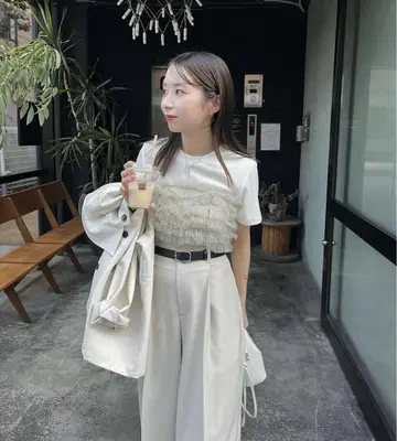 화이트 프릴 뷔스티에 M 사이즈