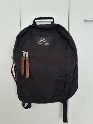 GREGORY 블랙 백팩