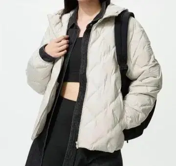 새상품 택 포함 UNIQLO 유니클로 퍼프 테크 후드티 여성용 M