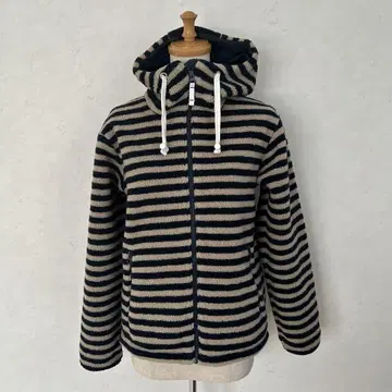 헬리한센 후드 부착 보아 자켓