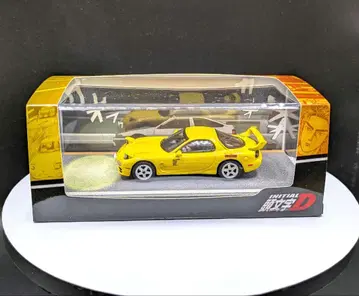 1/64 마쓰다 RX-7 (FD3S) 이니셜 D 드라이버 피규어 포함