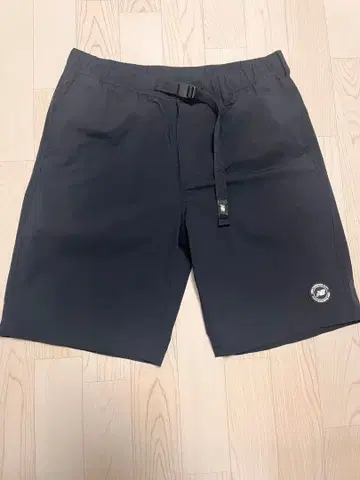 뉴발란스 블랙 하프 팬츠