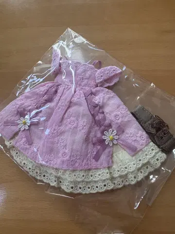 미디 브라이스 랜턴 오브 더 밸리 아웃핏 Blythe 브라이스