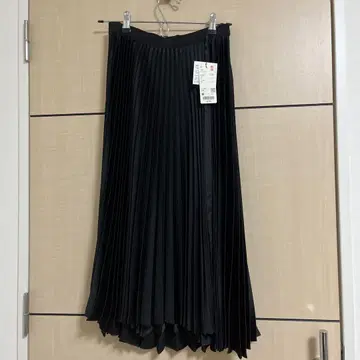 UNIQLO 띠어리 Theory 플리츠 랩스커트 M 새상품
