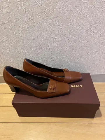 BALLY 브라운 하이힐 펌프스